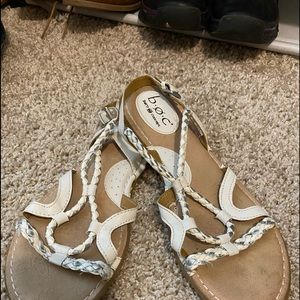 Various shoes for women in size 8